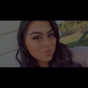 Meet your Posher, Alondra